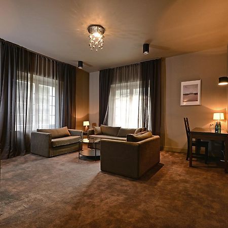 Hotel Biala Sala Szczawno-Zdroj Bagian luar foto