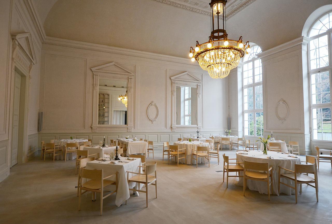 Hotel Biala Sala Szczawno-Zdroj Bagian luar foto