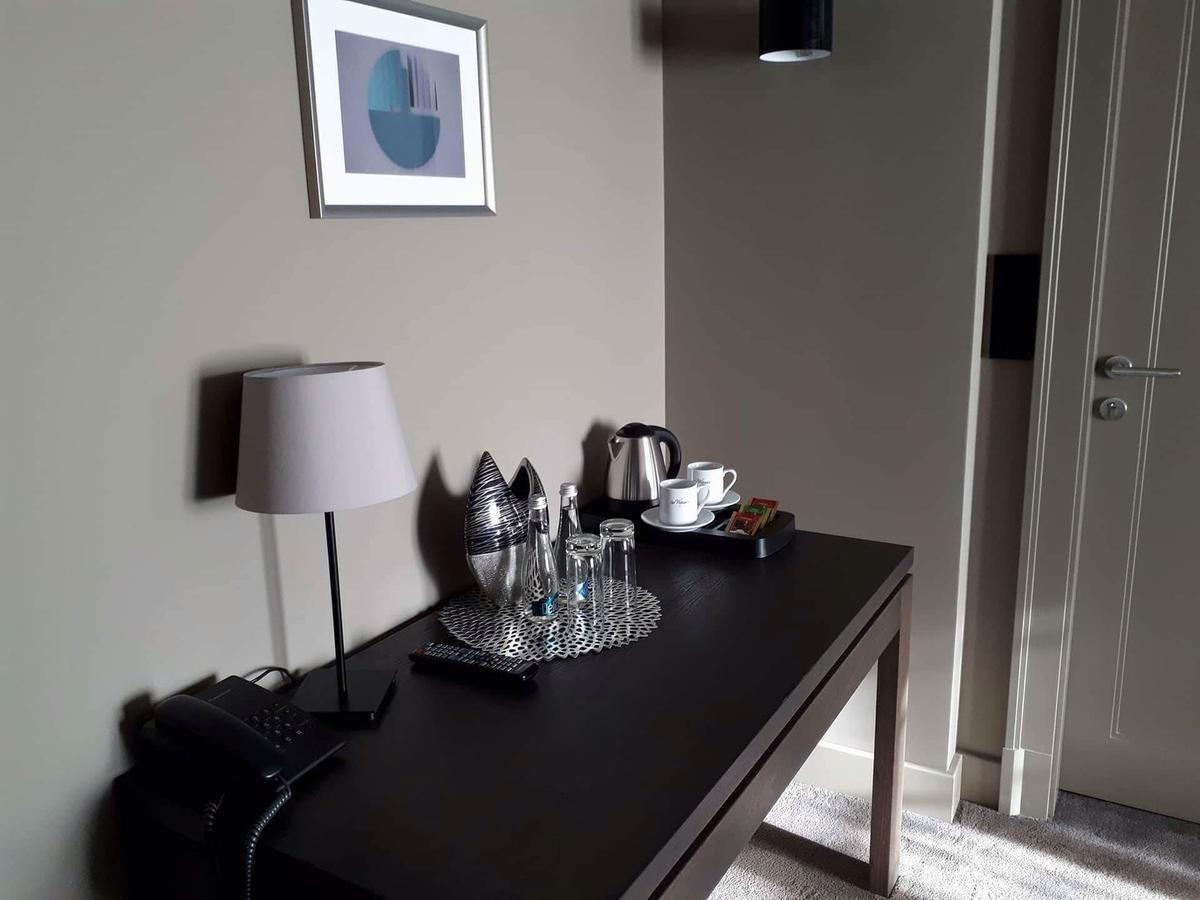 Hotel Biala Sala Szczawno-Zdroj Bagian luar foto